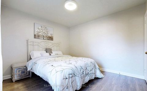 Photo 15 at 331 Boisdale Avenue, Harding, Richmond Hill