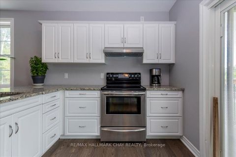 Photo 9 at 1047 LARCH Street, Rural Innisfil, Innisfil