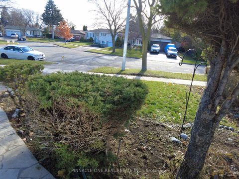 Photo 3 at 76 Sealstone Terrace, Morningside, Toronto