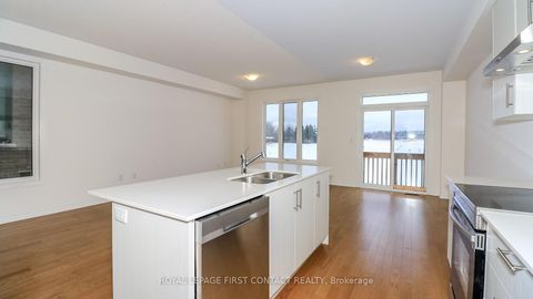 Photo 13 at 27 Greer Street, Rural Barrie Southeast, Barrie