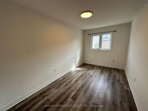 Photo 6 at 63 Heritage Hollow Esta Street, Rouge Woods, Richmond Hill