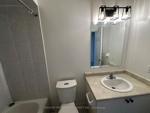 Photo 7 at 63 Heritage Hollow Esta Street, Rouge Woods, Richmond Hill