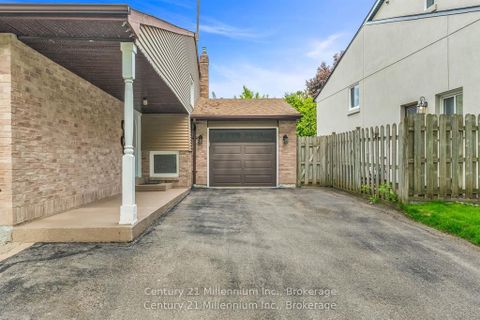 Photo 5 at 43 Stoddart Drive, Aurora Highlands, Aurora