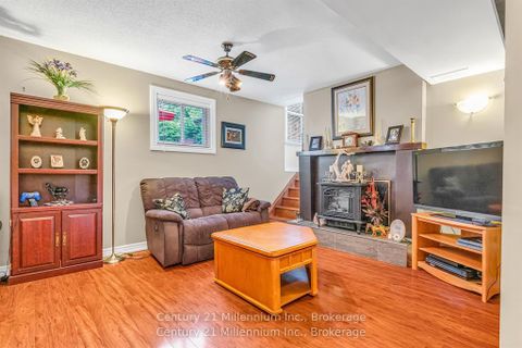 Photo 18 at 43 Stoddart Drive, Aurora Highlands, Aurora