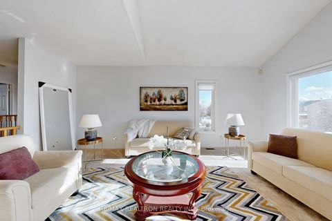 Photo 10 at 204 Chelwood Drive, Brownridge, Vaughan