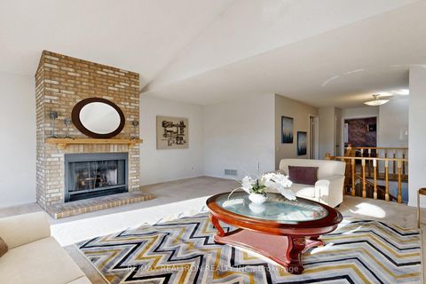 Photo 12 at 204 Chelwood Drive, Brownridge, Vaughan