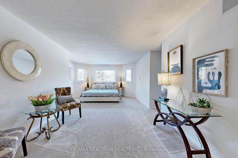 Photo 24 at 204 Chelwood Drive, Brownridge, Vaughan