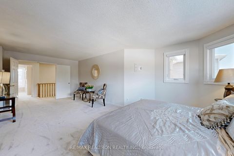 Photo 25 at 204 Chelwood Drive, Brownridge, Vaughan
