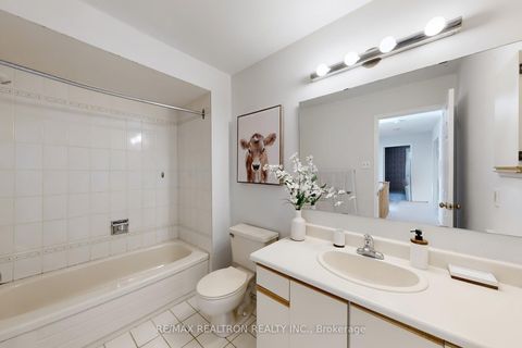 Photo 35 at 204 Chelwood Drive, Brownridge, Vaughan