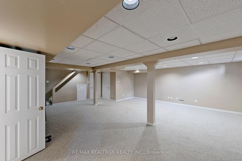 Photo 38 at 204 Chelwood Drive, Brownridge, Vaughan