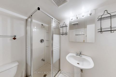 Photo 44 at 204 Chelwood Drive, Brownridge, Vaughan