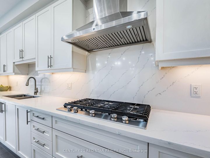 Photo 13 at 22 Rolling Rock Way, Bram West, Brampton