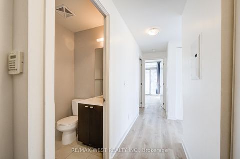 Photo 6 at 813 - 103 The Queensway W, Swansea, Toronto