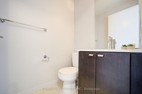 Photo 15 at 813 - 103 The Queensway W, Swansea, Toronto
