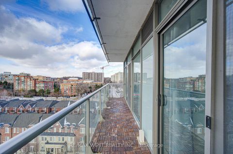 Photo 18 at 813 - 103 The Queensway W, Swansea, Toronto