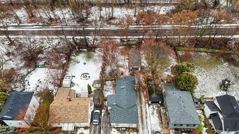 Photo 2 at 1-2 - 75 Avenue Street, Central, Oshawa