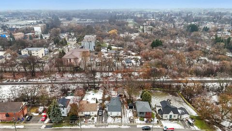 Photo 3 at 1-2 - 75 Avenue Street, Central, Oshawa