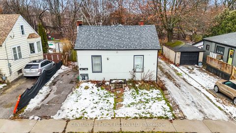 Photo 7 at 1-2 - 75 Avenue Street, Central, Oshawa