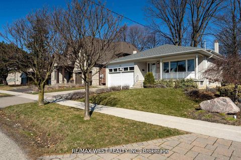 Photo 1 at 28 Braywin Drive N, The Westway, Toronto