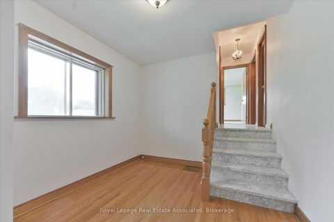 Photo 18 at 135 Jay Street, Maple Leaf, Toronto