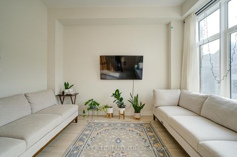 Photo 5 at 31 Millman Lane, Rural Richmond Hill, Richmond Hill