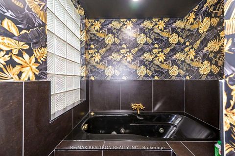 Photo 18 at 24 Marion Street, Roncesvalles, Toronto