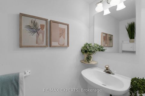 Photo 18 at 62 Luba Avenue, Devonsleigh, Richmond Hill