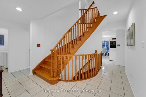 Photo 20 at 62 Luba Avenue, Devonsleigh, Richmond Hill