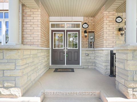 Photo 2 at 3069 Preserve Drive, GO Glenorchy, Oakville