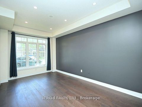 Photo 7 at 3069 Preserve Drive, GO Glenorchy, Oakville