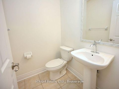 Photo 11 at 3069 Preserve Drive, GO Glenorchy, Oakville