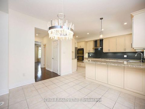 Photo 18 at 3069 Preserve Drive, GO Glenorchy, Oakville