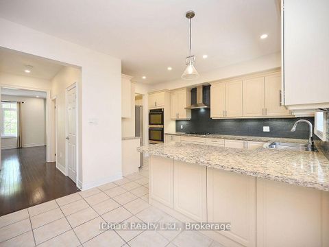 Photo 20 at 3069 Preserve Drive, GO Glenorchy, Oakville