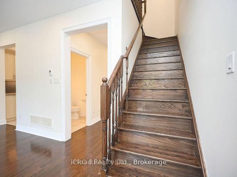 Photo 26 at 3069 Preserve Drive, GO Glenorchy, Oakville