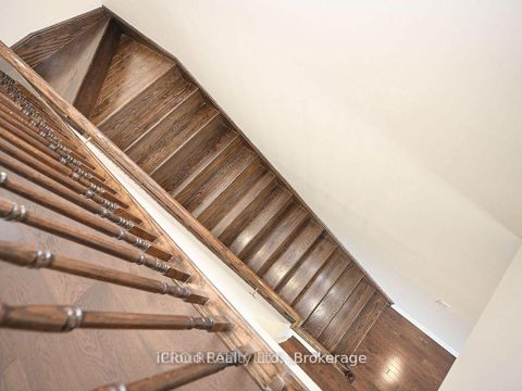 Photo 36 at 3069 Preserve Drive, GO Glenorchy, Oakville