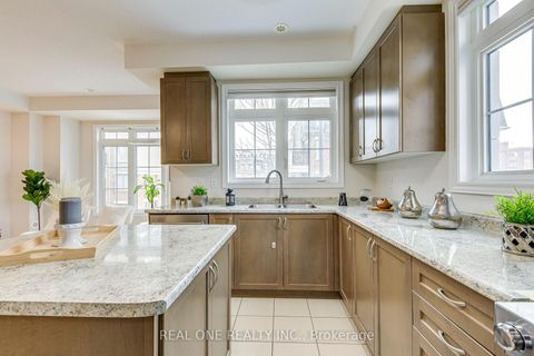 Photo 12 at 75 - 2435 Greenwich Drive, WM Westmount, Oakville