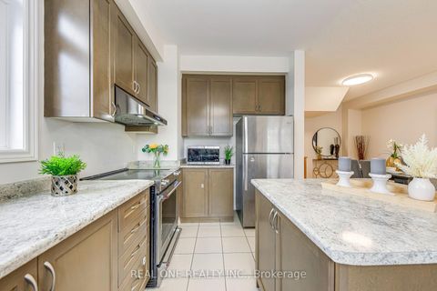 Photo 13 at 75 - 2435 Greenwich Drive, WM Westmount, Oakville