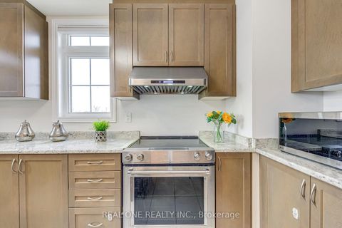 Photo 14 at 75 - 2435 Greenwich Drive, WM Westmount, Oakville