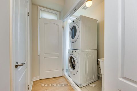 Photo 21 at 75 - 2435 Greenwich Drive, WM Westmount, Oakville