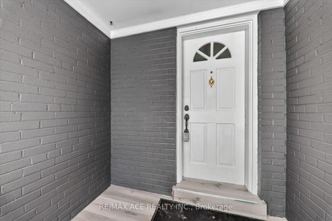 Photo 4 at 5 Forge Drive, Black Creek, Toronto