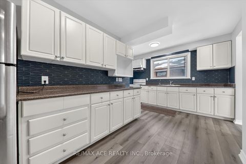 Photo 12 at 5 Forge Drive, Black Creek, Toronto