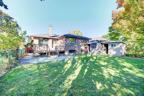 Photo 27 at 31 Sussex Avenue, Crosby, Richmond Hill