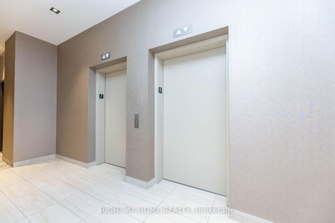 Photo 4 at 212 - 60 Honeycrisp Crescent, Vaughan Corporate Centre, Vaughan