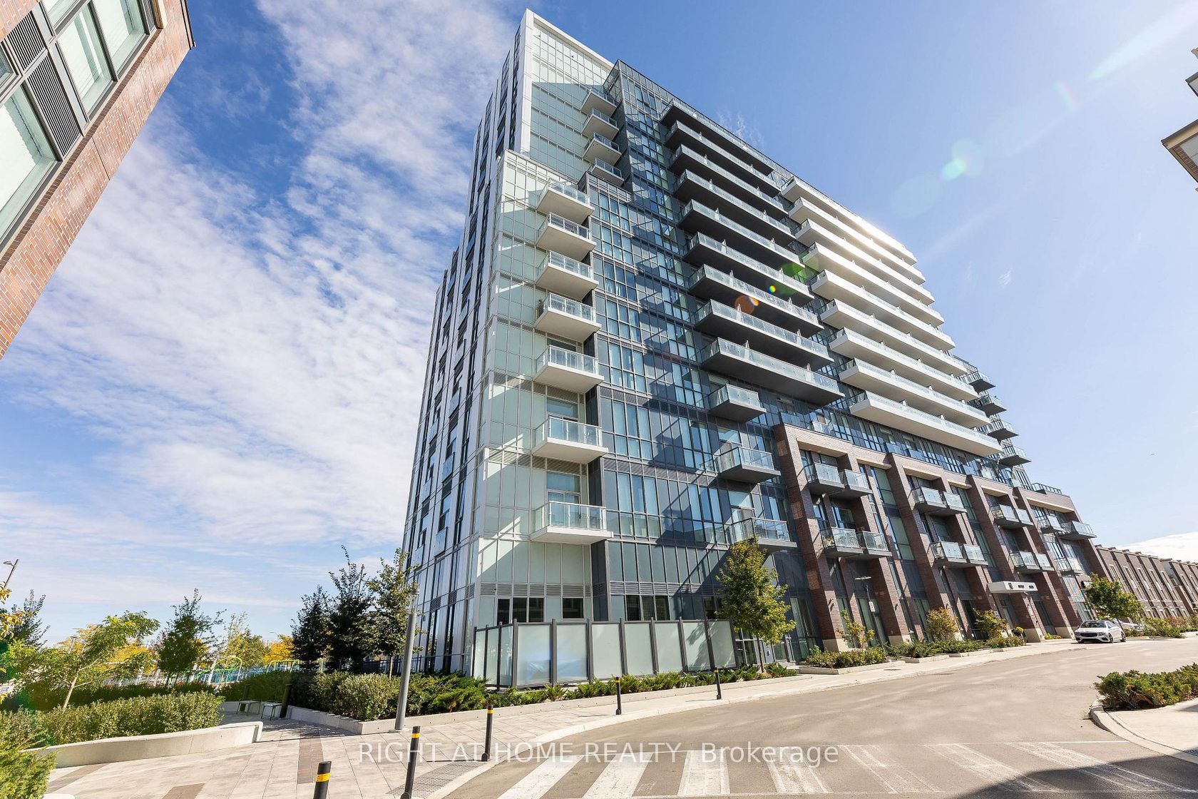 212 - 60 Honeycrisp Crescent, Vaughan Corporate Centre, Vaughan 