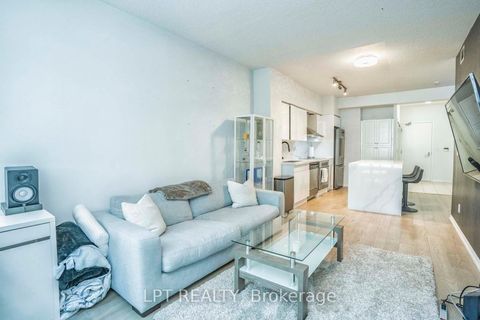 Photo 15 at 217 - 215 Fort York Boulevard, Niagara, Toronto