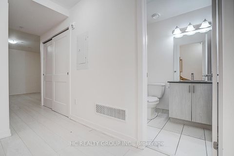 Photo 19 at 31 - 57 Finch Avenue W, Willowdale West, Toronto