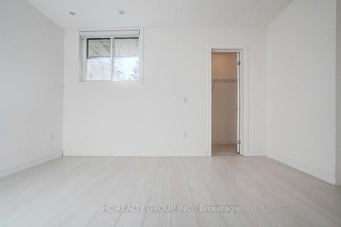 Photo 22 at 31 - 57 Finch Avenue W, Willowdale West, Toronto