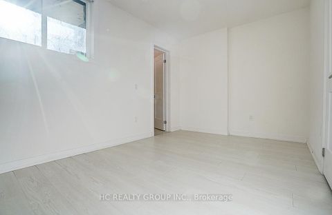 Photo 24 at 31 - 57 Finch Avenue W, Willowdale West, Toronto