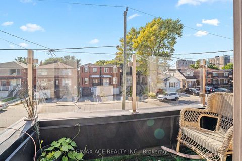 Photo 36 at 71 August Avenue, Oakridge, Toronto