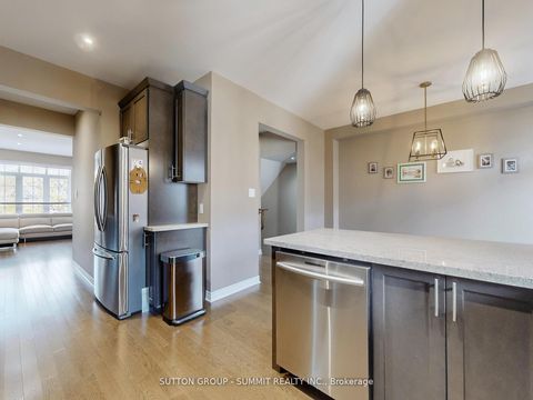 Photo 11 at 3050 EBERLY WOODS Drive, GO Glenorchy, Oakville